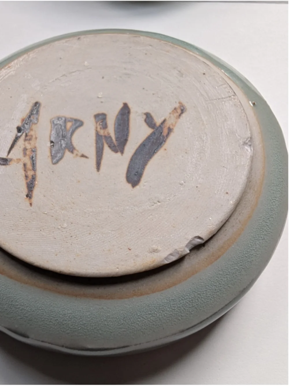 Signed Chris Arny Arensdorf Pottery Kansas art Studio Lidded trinket Yo-Yo Jar
